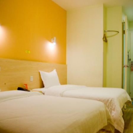 7 Days Inn Canton Esterno foto